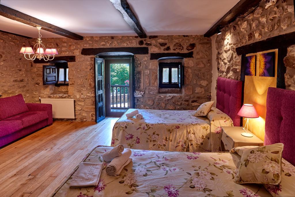 Casas Rurales La Tahona De Besnes Guest House Alles Ngoại thất bức ảnh