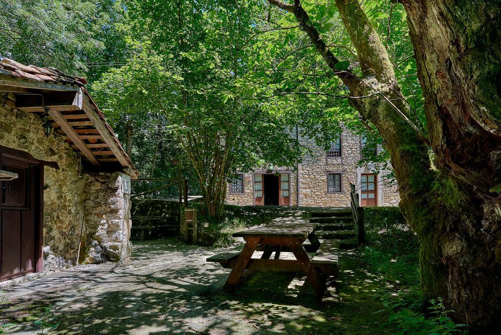 Casas Rurales La Tahona De Besnes Guest House Alles Ngoại thất bức ảnh