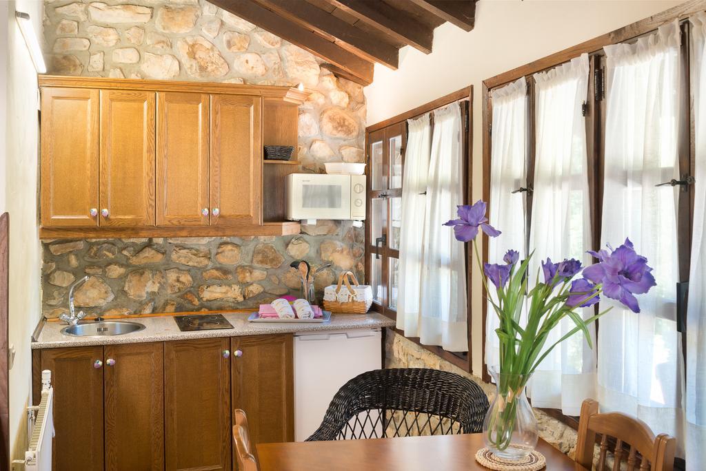 Casas Rurales La Tahona De Besnes Guest House Alles Ngoại thất bức ảnh