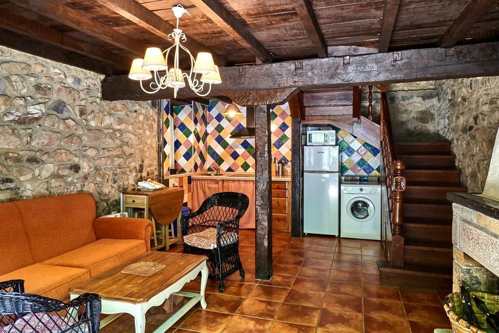 Casas Rurales La Tahona De Besnes Guest House Alles Ngoại thất bức ảnh