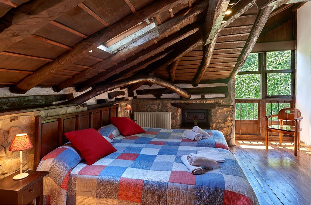Casas Rurales La Tahona De Besnes Guest House Alles Ngoại thất bức ảnh