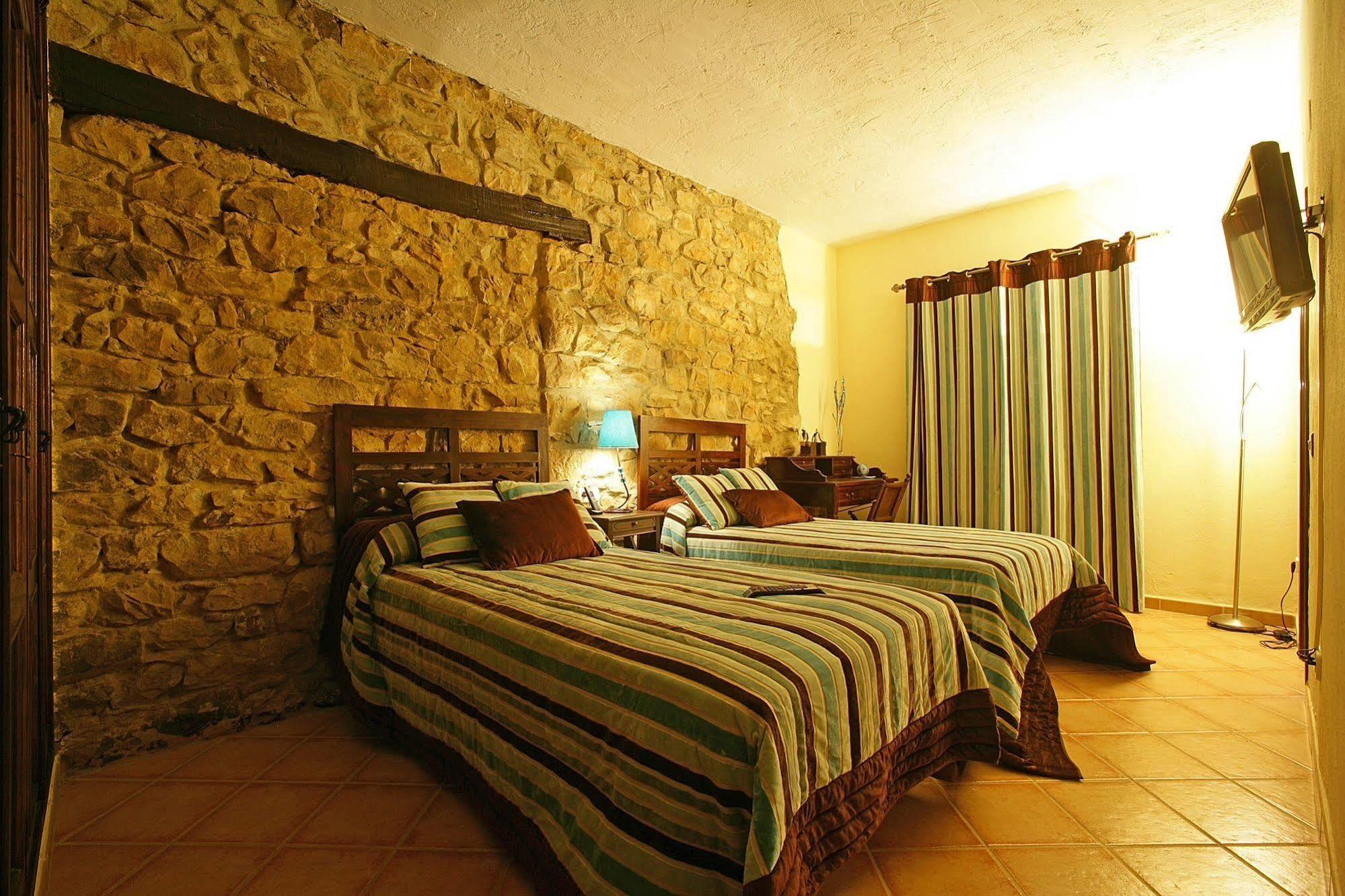 Casas Rurales La Tahona De Besnes Guest House Alles Ngoại thất bức ảnh